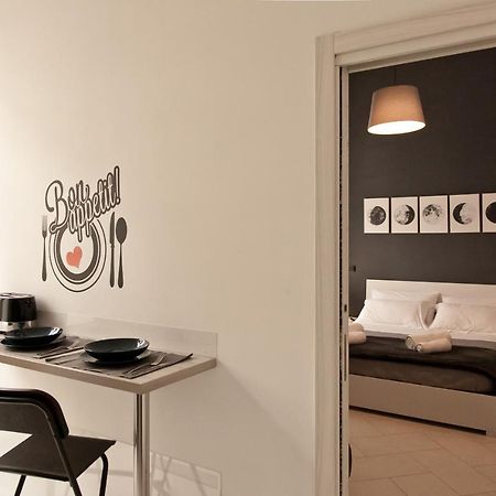 Le Corti Di Napoli Apartments Zewnętrze zdjęcie