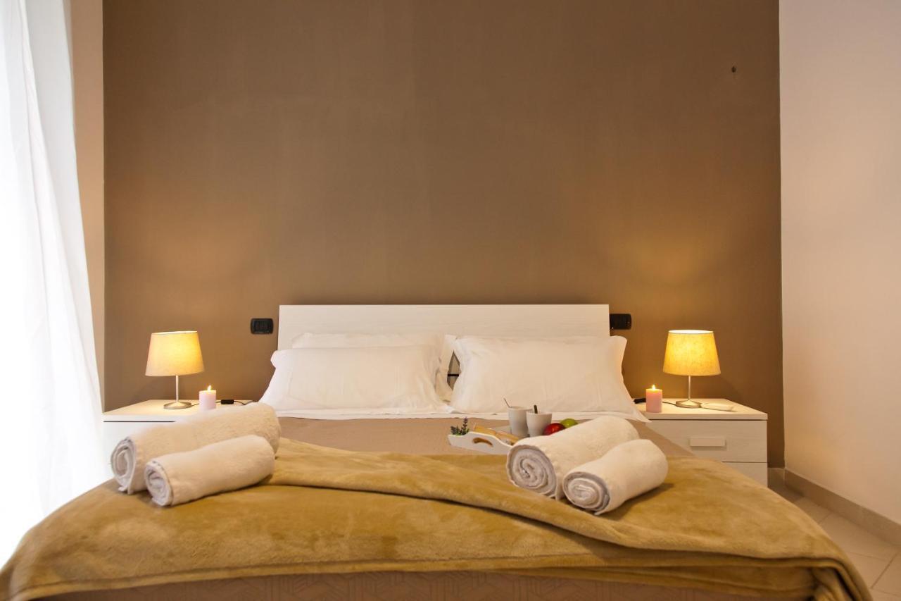 Le Corti Di Napoli Apartments Zewnętrze zdjęcie