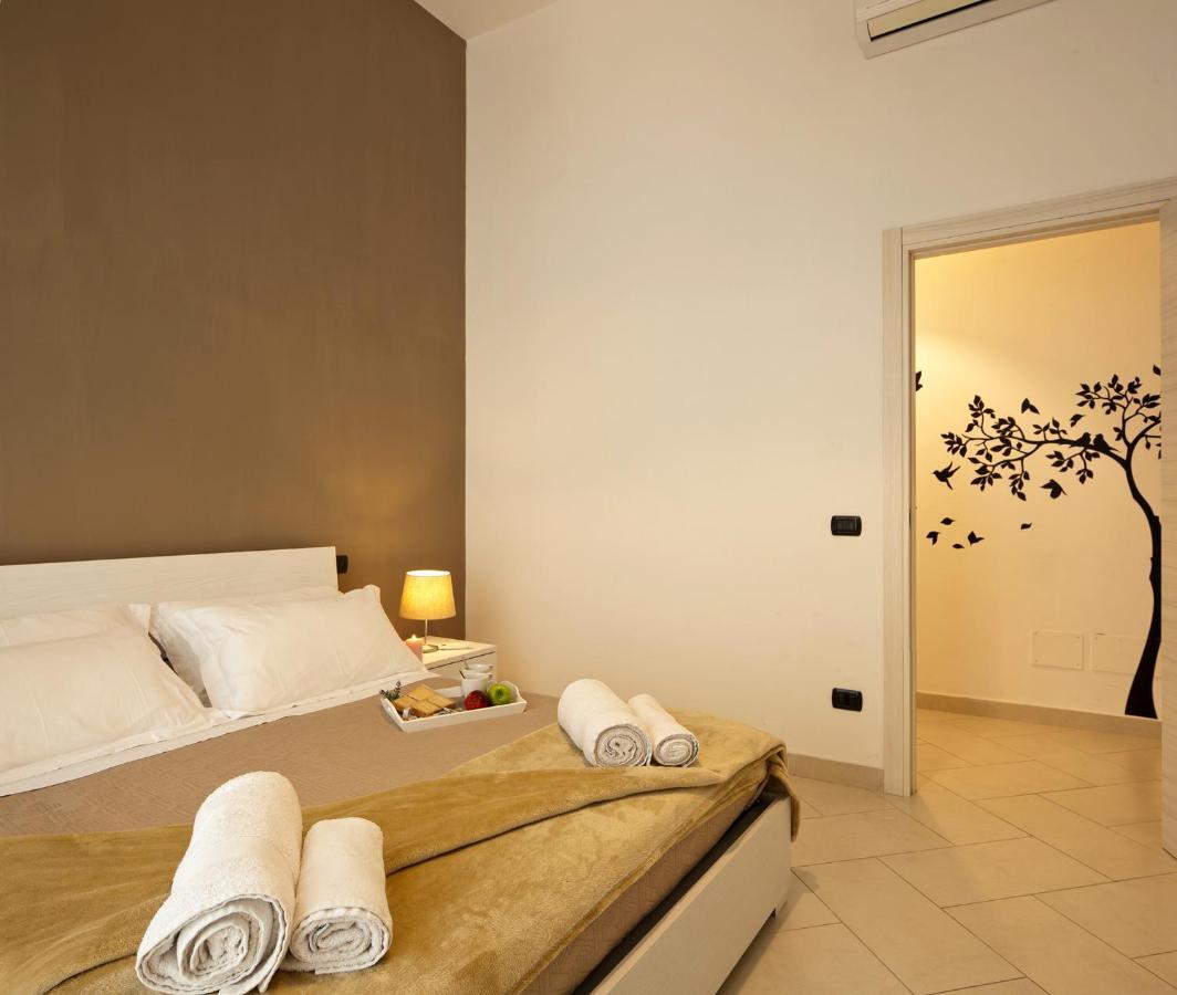 Le Corti Di Napoli Apartments Zewnętrze zdjęcie