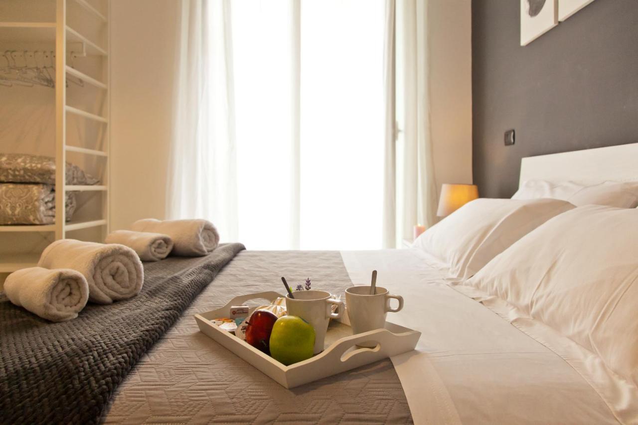 Le Corti Di Napoli Apartments Zewnętrze zdjęcie