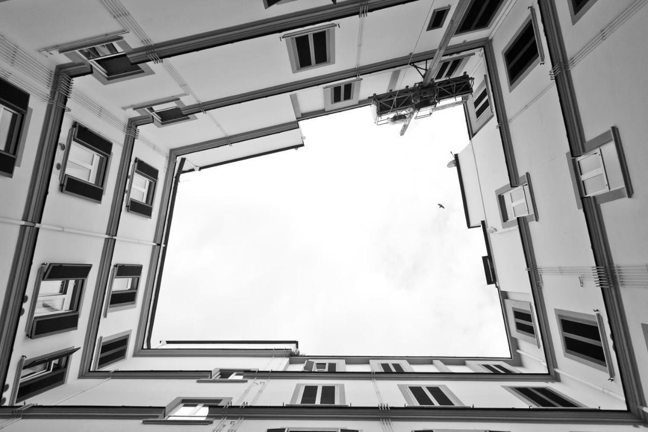 Le Corti Di Napoli Apartments Zewnętrze zdjęcie